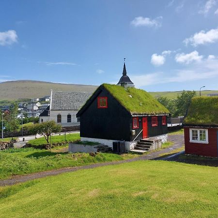 Turf House Cottage - Near Airport Mithvagur Bagian luar foto