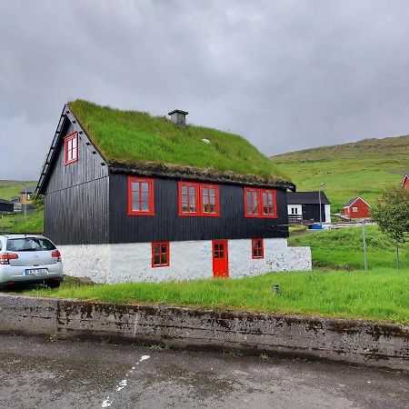 Turf House Cottage - Near Airport Mithvagur Bagian luar foto