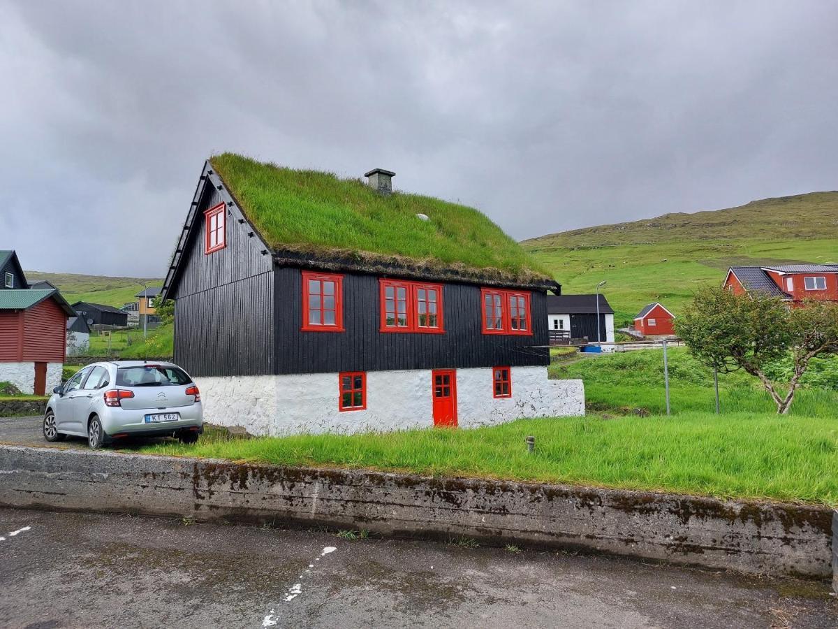 Turf House Cottage - Near Airport Mithvagur Bagian luar foto